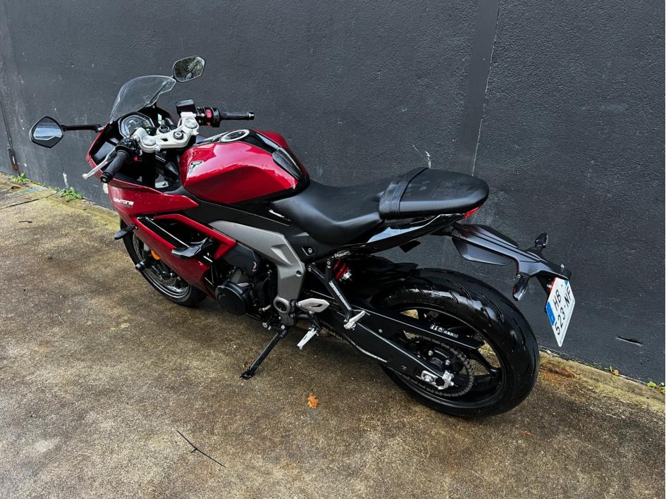 TRIUMPH DAYTONA 660 - A2