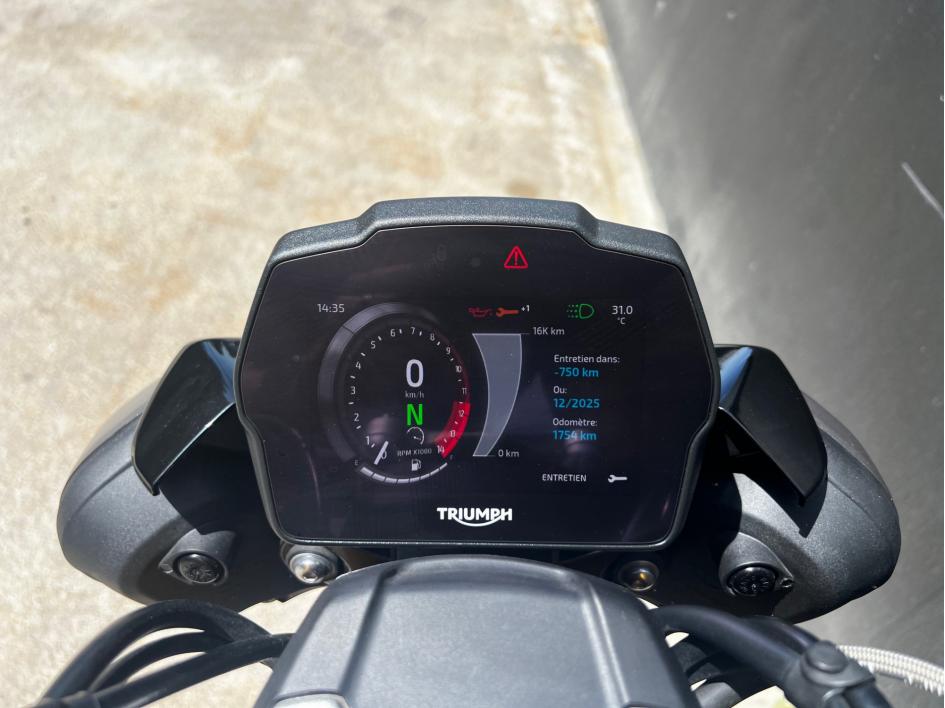 TRIUMPH SPEED TRIPLE 1200 RS
