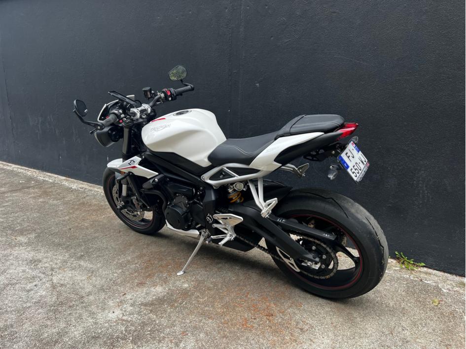 TRIUMPH STREET TRIPLE 765 RS