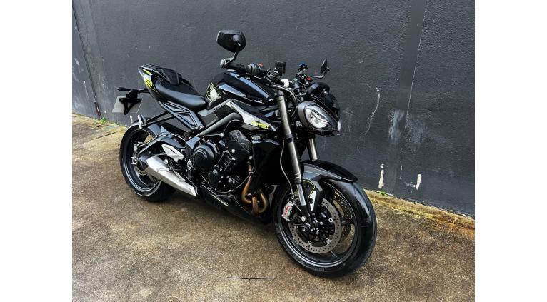 TRIUMPH STREET TRIPLE 765 RS