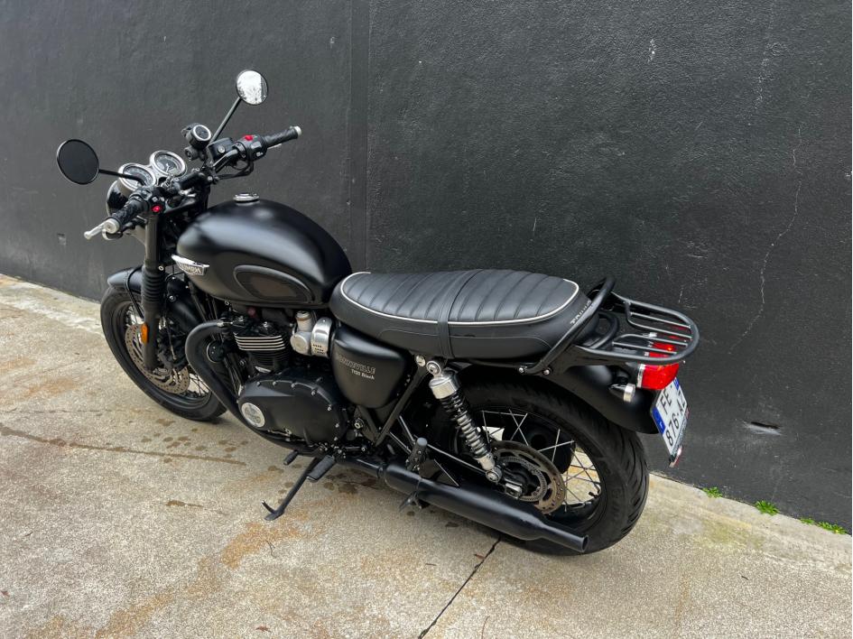 TRIUMPH Bonneville T120 Black
