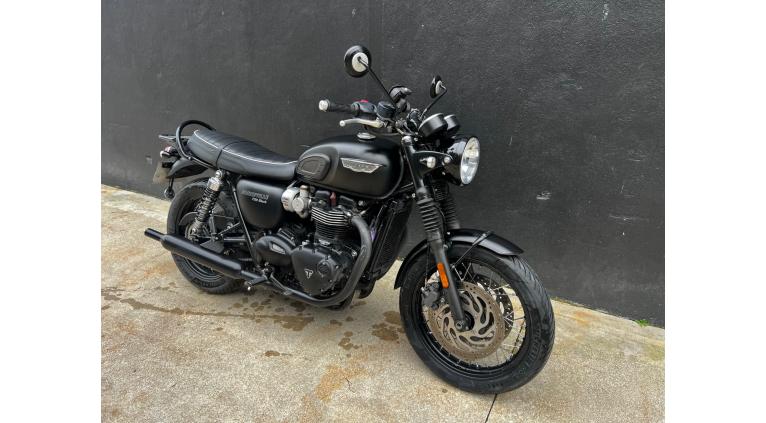 TRIUMPH Bonneville T120 Black